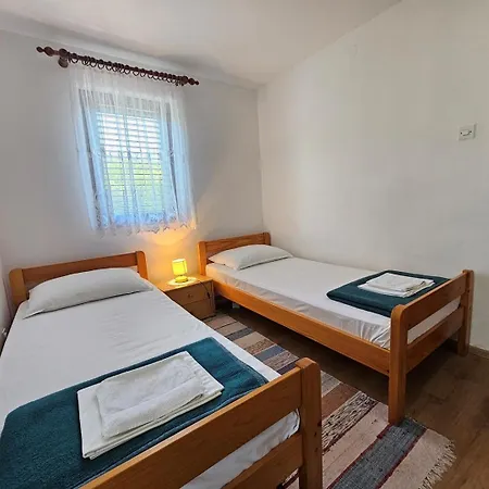 Apartment Marin Kl For 5 Persons