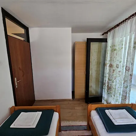Marin Kl For 5 Persons Apartment *
