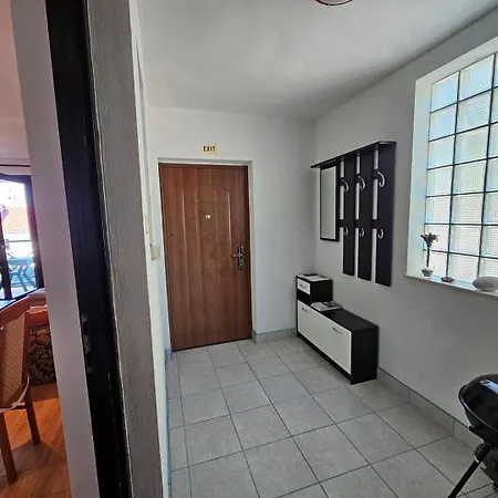 Marin Kl For 5 Persons アパート