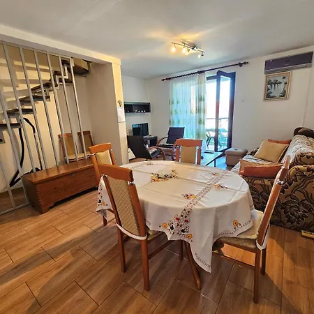 Marin Kl For 5 Persons *